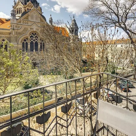 Synagoge View Loft Bestern