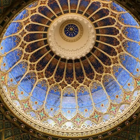 Synagoge View Loft Bestern * Szeged