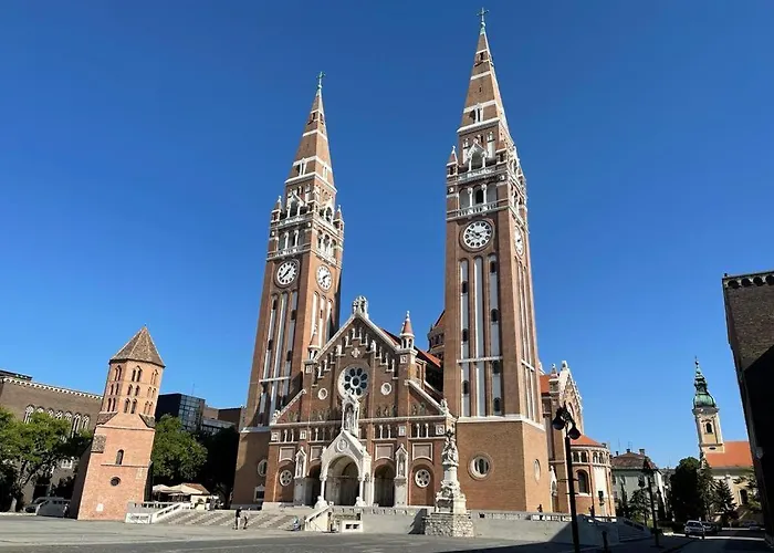 Synagoge View Loft Bestern Apartament Segedyn